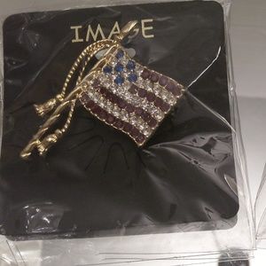 NWT BOUTIQUE QUALITY 2 PATRIOTIC FLAG BROOCHS/PINS